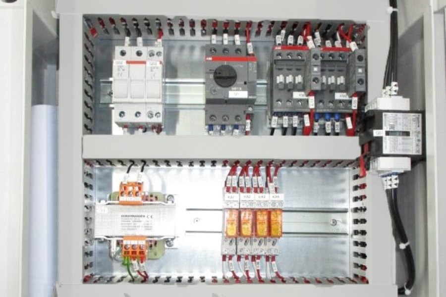 https://www.tec-electrotechnique.fr/wp-content/uploads/2024/07/real_10_blanchi.jpg